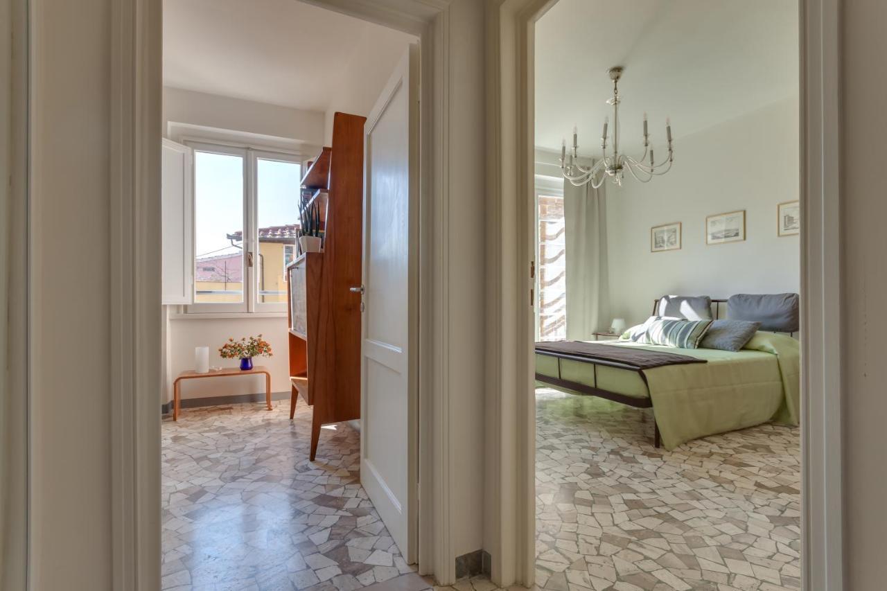 Apartments Florence - Santa Maria Balcony Bagian luar foto